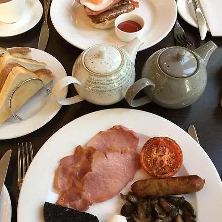 ゲストハウス ザ ハイダウェイ アット 大人専用 4*