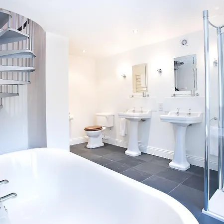 ザ ハイダウェイ アット 大人専用 4* ウィンダミア