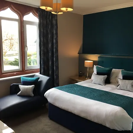 ザ ハイダウェイ アット 大人専用 ゲストハウス 4*