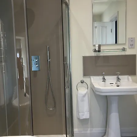 ザ ハイダウェイ アット 大人専用 4*