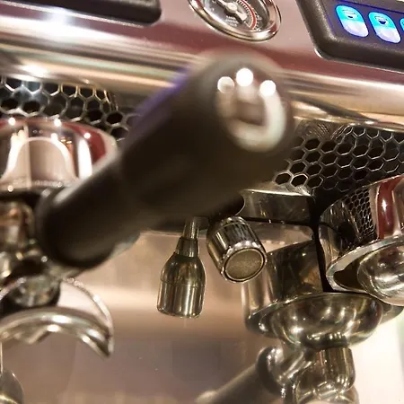 ザ ハイダウェイ アット 大人専用 4*