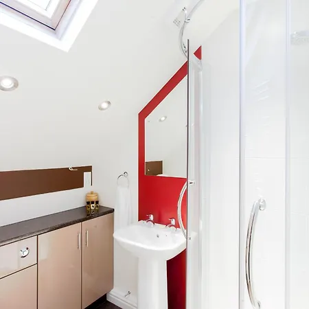 The Hideaway At (adults Only) Konukevi Windermere