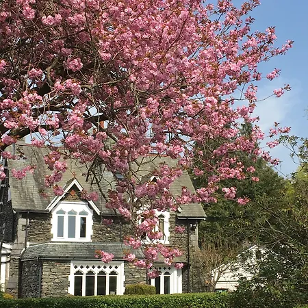 The Hideaway At Gasthof 4*